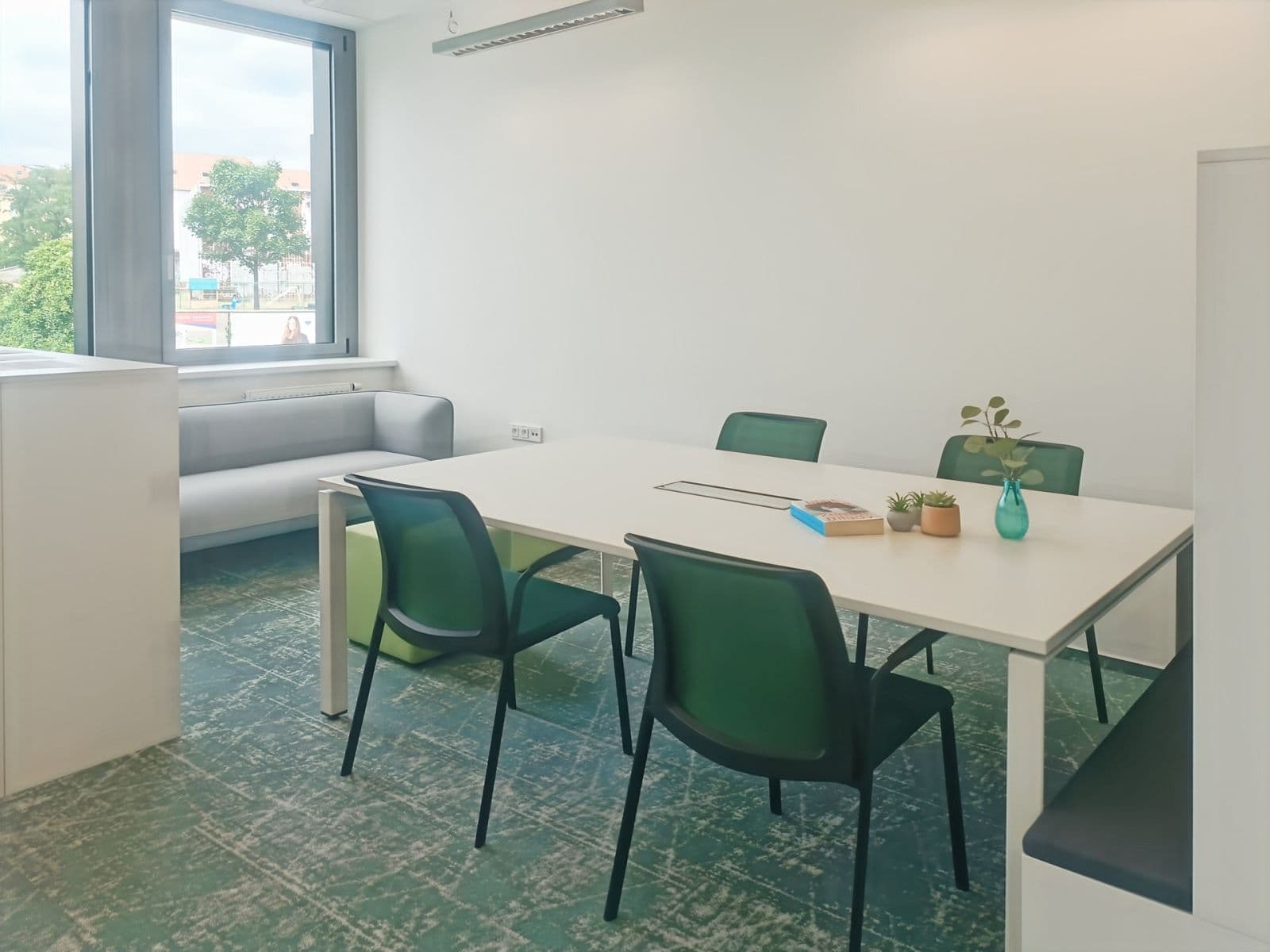 office to rent, 110 m², Lomnického, Prague, Prague office to rent, 110 m², Lomnického, Prague, Prague