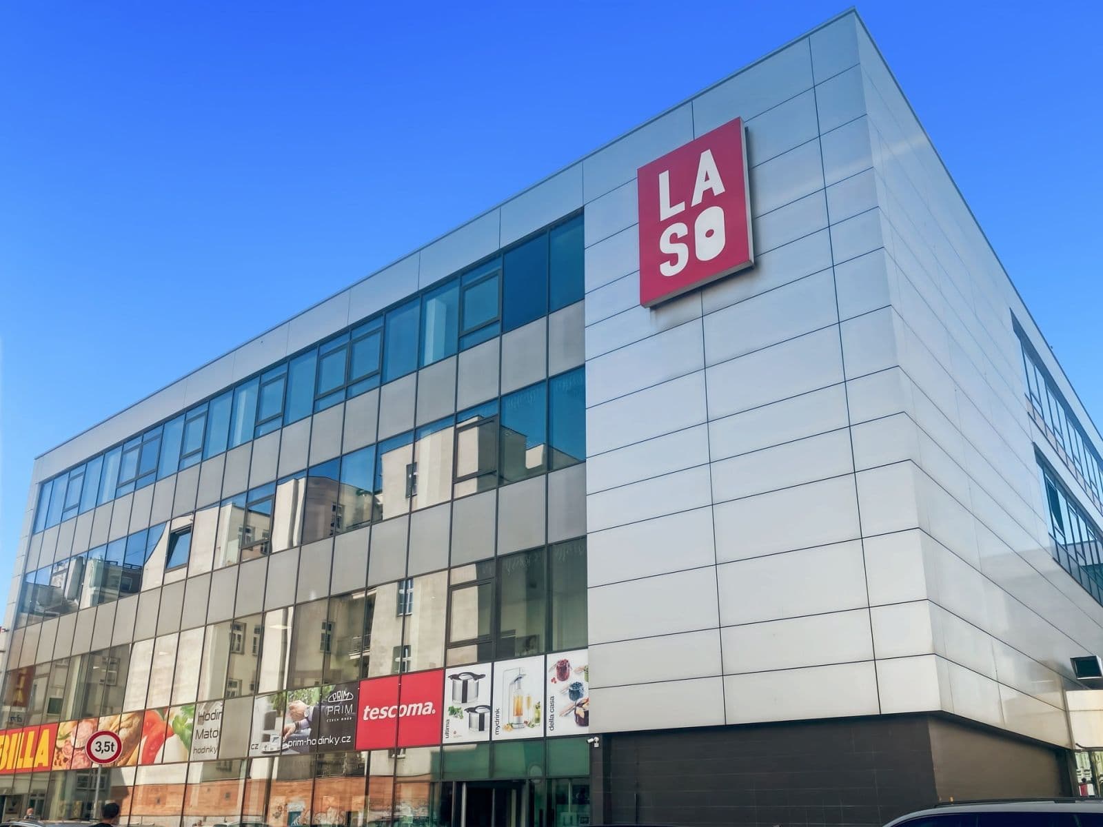 office to rent, 45 m², Masarykovo náměstí, Ostrava, Moravskoslezský Region office to rent, 45 m², Masarykovo náměstí, Ostrava, Moravskoslezský Region