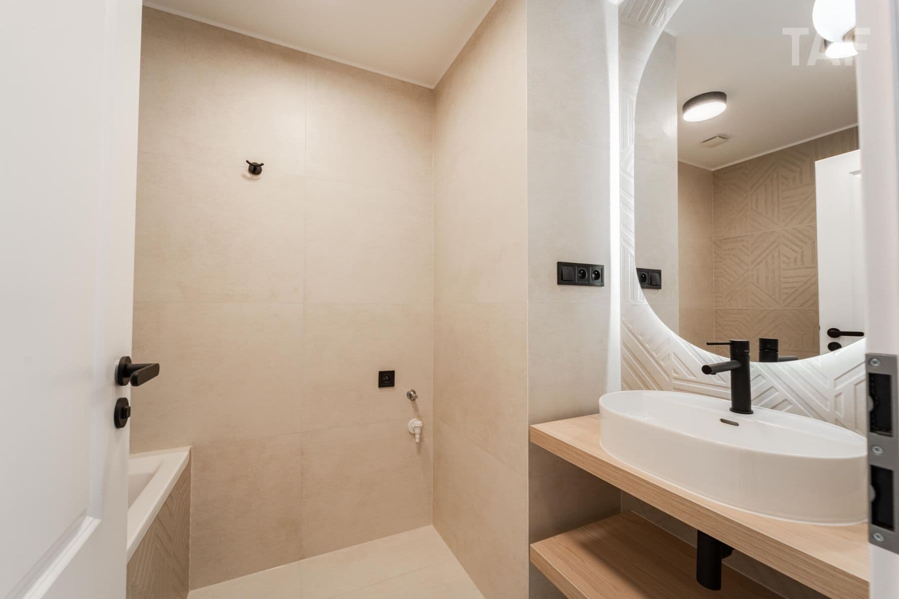 2 bedroom with open-plan kitchen flat for sale, 55 m², Liborova, Prague, Prague 2 bedroom with open-plan kitchen flat for sale, 55 m², Liborova, Prague, Prague
